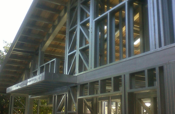 Brăneşti 2 House|Steel frame assembly