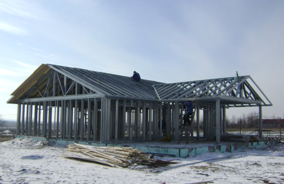 Mirela House|Steel frame assembly
