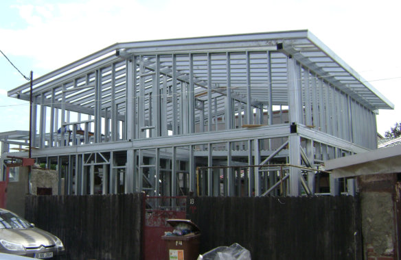 Tibi House|Steel frame assembly